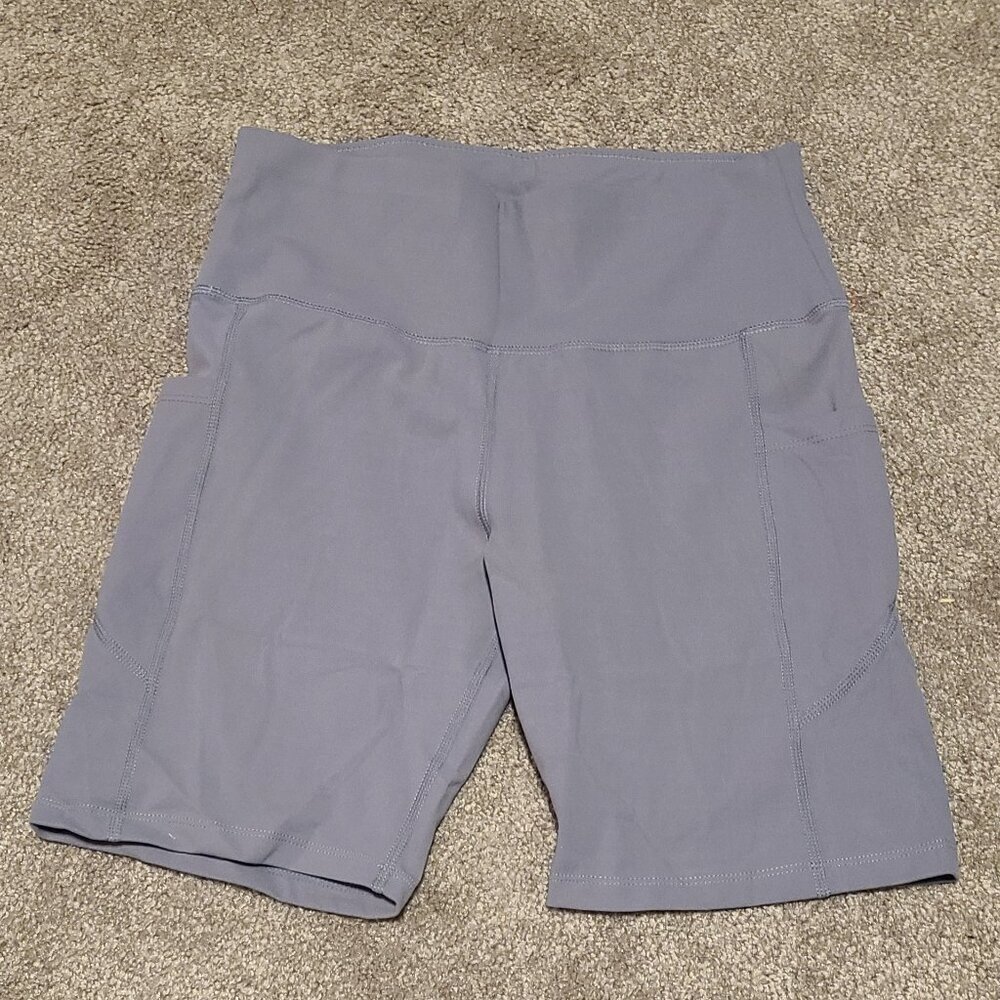 🥵  NWOT Yoga Shorts, 2 side Pockets. High Waist